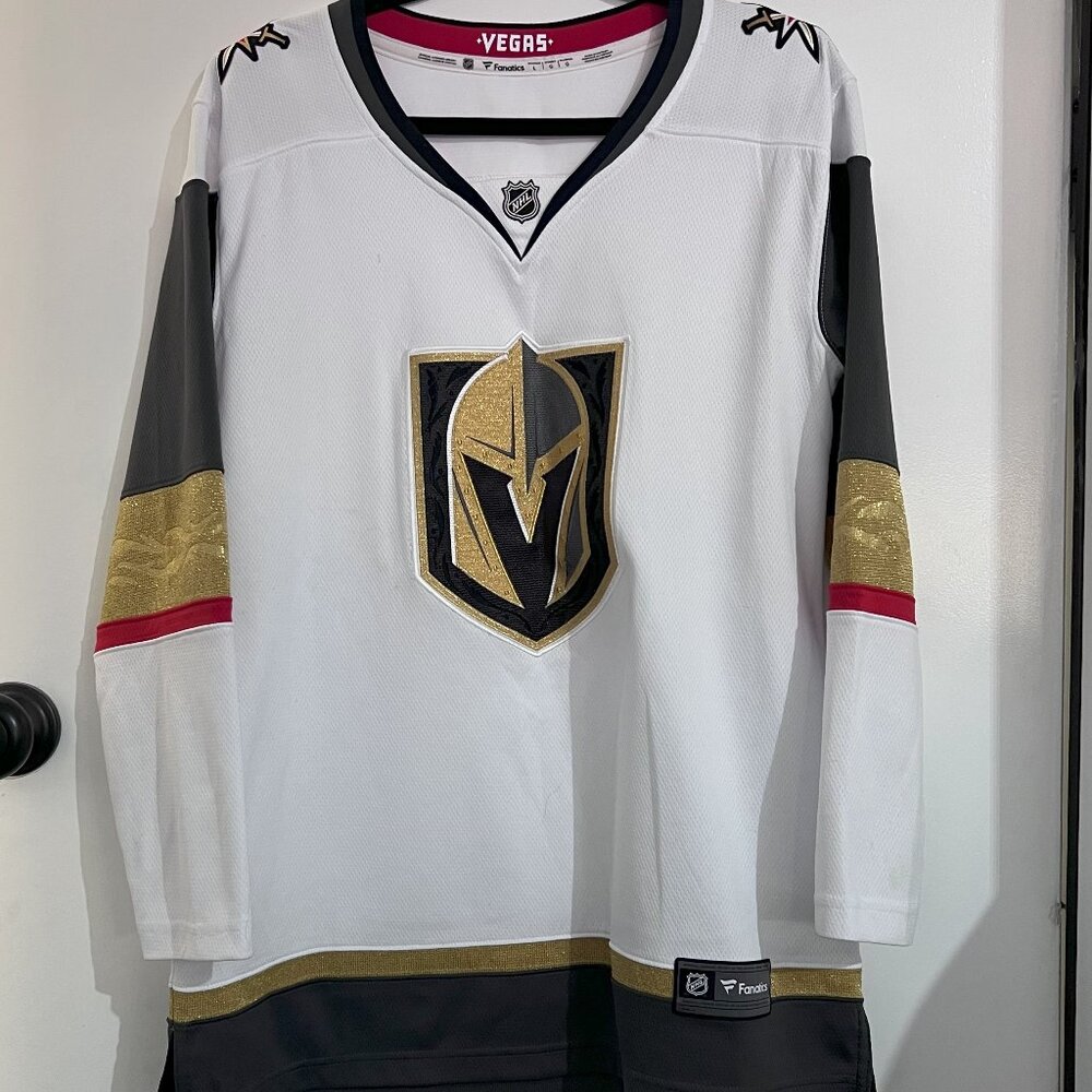 Women's. SZ L. Licensed Vegas Golden Knights Jersey. Like New